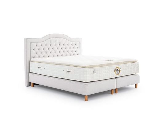 Iris Azardi Bed