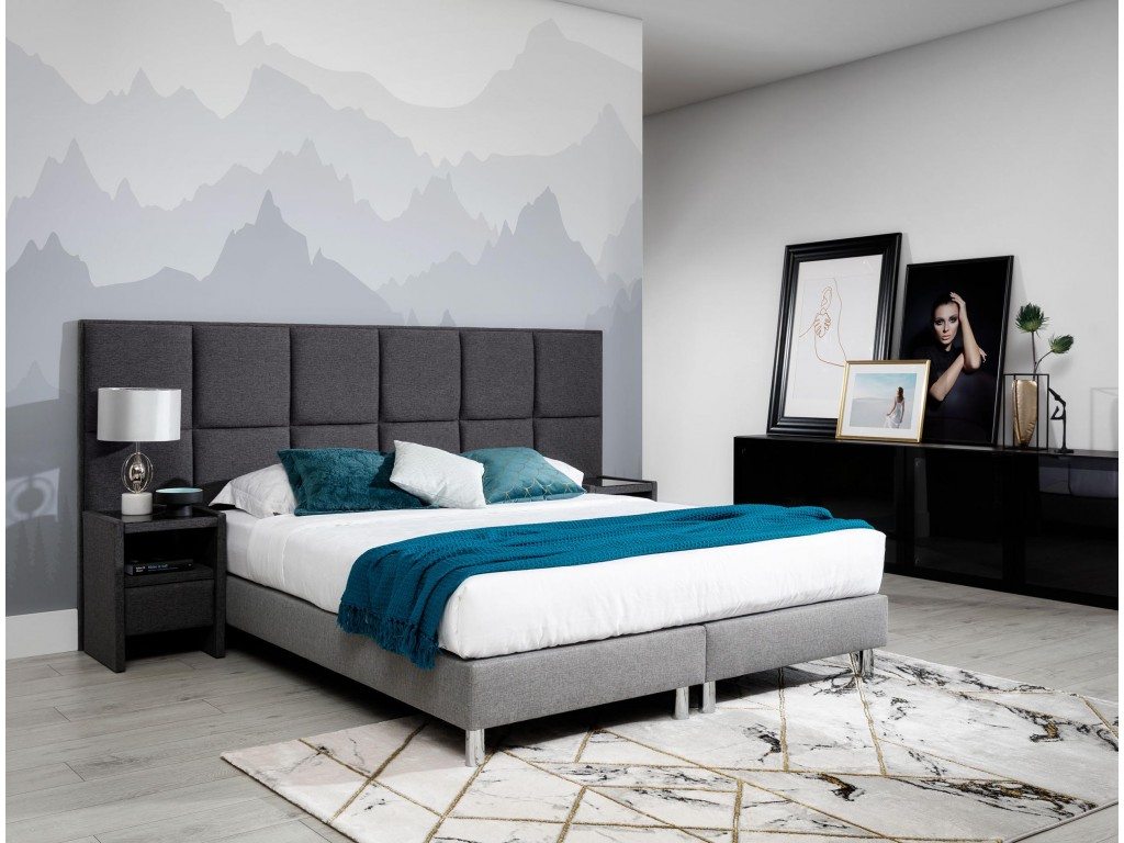 Azardi Hotel Base Bed